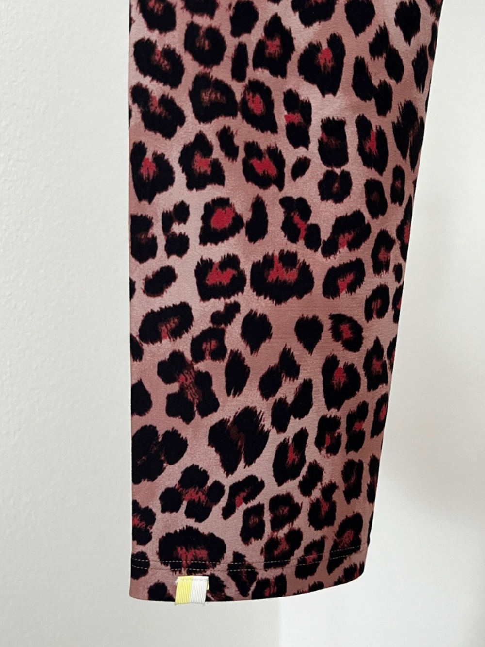 Summersalt Leopard Print Leggings | Chic Activewear | Yoga Pilates Gym - Picture 10 of 10
